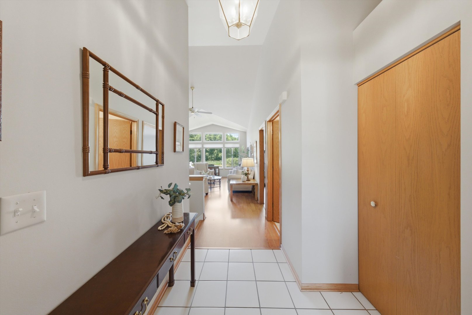 2804 N Southern Hills Drive