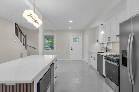 Tiny photo for 11247 S Central Park Avenue, Chicago, IL 60655 (MLS # 12627510)