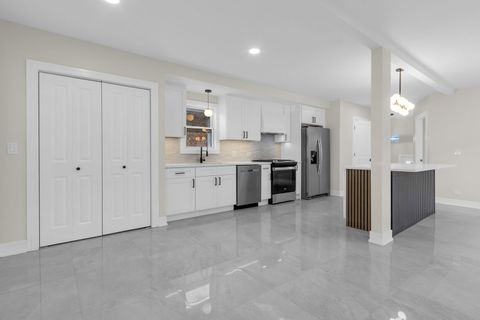 Tiny photo for 11247 S Central Park Avenue, Chicago, IL 60655 (MLS # 12627510)