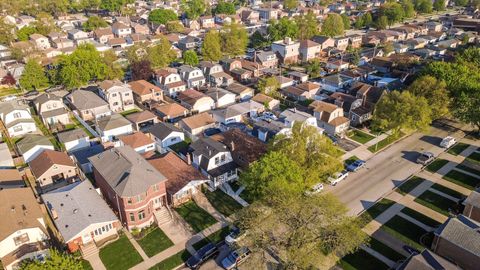 Tiny photo for 11247 S Central Park Avenue, Chicago, IL 60655 (MLS # 12627510)