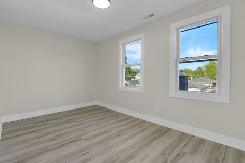 Tiny photo for 11247 S Central Park Avenue, Chicago, IL 60655 (MLS # 12627510)
