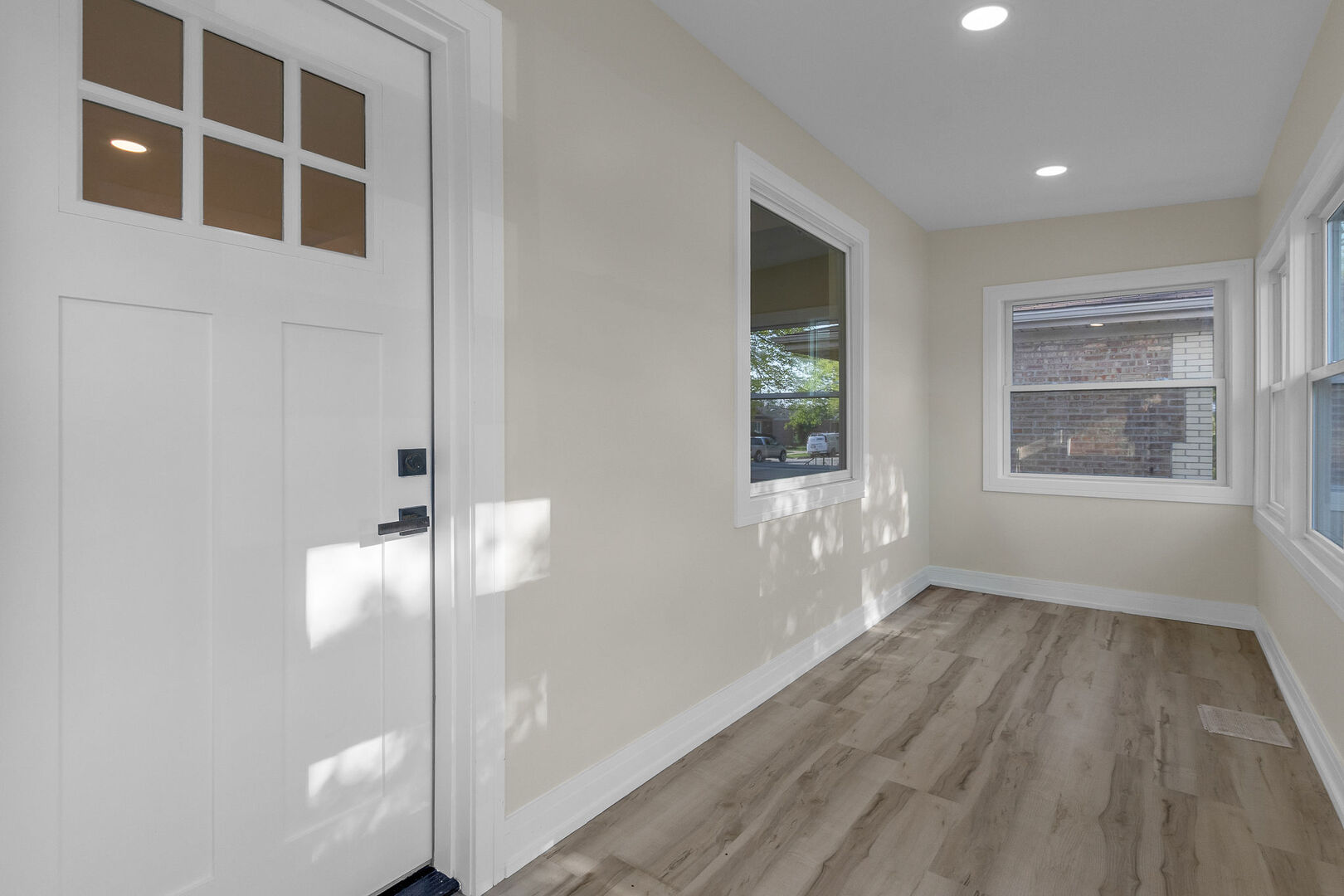 11247 S Central Park Avenue