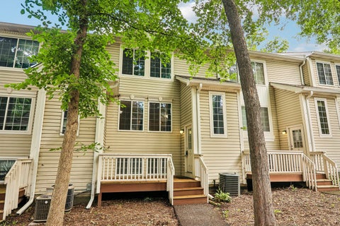Photo of 95 N Macgillis Drive, Round Lake, IL 60073 (MLS # 12735978)