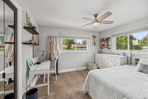 Tiny photo for 130 S Elm Tree Lane, Elmhurst, IL 60126 (MLS # 12658565)