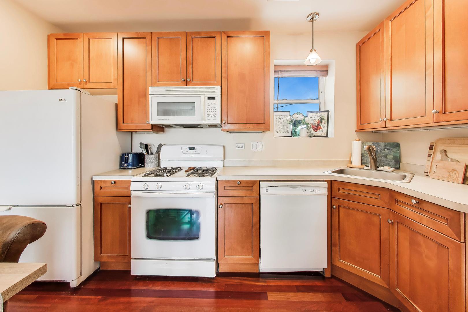 3414 W Cullom Avenue 2