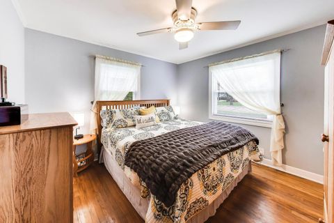 Tiny photo for Elmhurst, IL 60126 (MLS # 12632998)