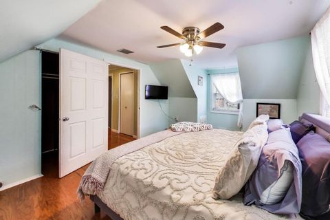 Tiny photo for Elmhurst, IL 60126 (MLS # 12632998)