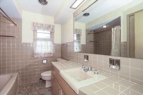 Tiny photo for 1420 Indian Hill Drive, Schaumburg, IL 60193 (MLS # 12510847)