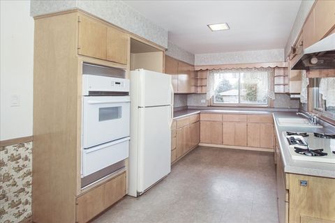 Tiny photo for 1420 Indian Hill Drive, Schaumburg, IL 60193 (MLS # 12510847)