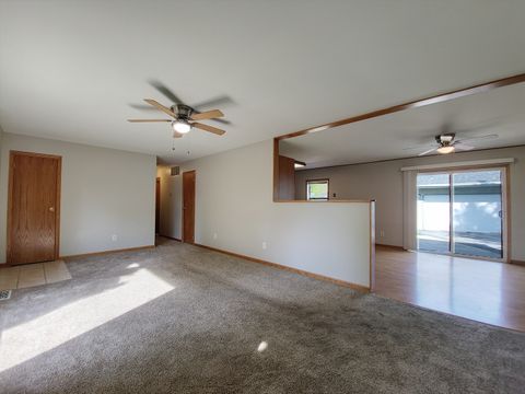 Tiny photo for 907 Dartmouth Avenue, Matteson, IL 60443 (MLS # 12473935)