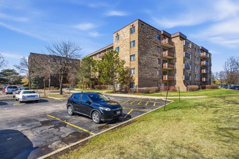Tiny photo for 720 Wellington Avenue #405, Elk Grove Village, IL 60007 (MLS # 12589035)