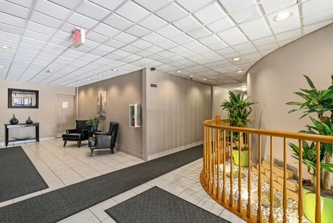 Tiny photo for 720 Wellington Avenue #405, Elk Grove Village, IL 60007 (MLS # 12589035)