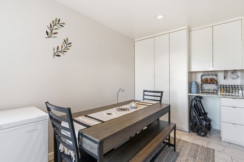 Tiny photo for 720 Wellington Avenue #405, Elk Grove Village, IL 60007 (MLS # 12589035)