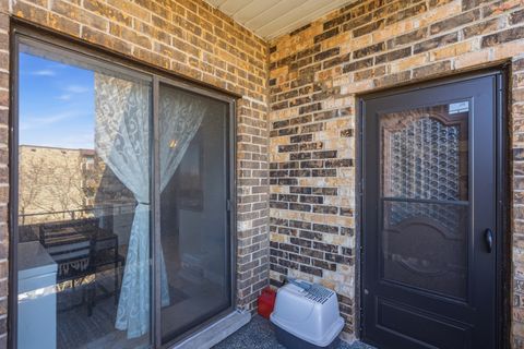 Tiny photo for 720 Wellington Avenue #405, Elk Grove Village, IL 60007 (MLS # 12589035)