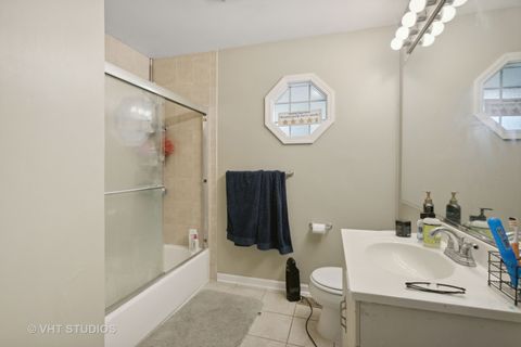 Tiny photo for 1750 W Thomas Street, Arlington Heights, IL 60004 (MLS # 12423819)