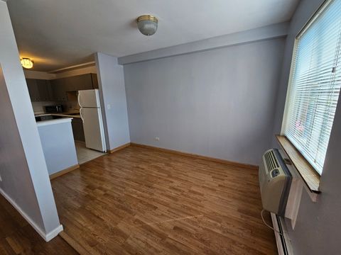 Tiny photo for 6 Villa Verde Drive #103, Buffalo Grove, IL 60089 (MLS # 12498716)
