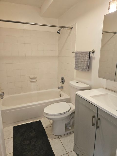 Tiny photo for 6 Villa Verde Drive #103, Buffalo Grove, IL 60089 (MLS # 12498716)