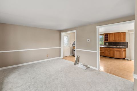 Tiny photo for Gilberts, IL 60136 (MLS # 12596538)
