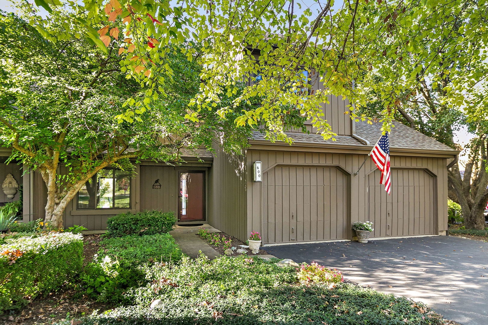 600 OLD BARN Road