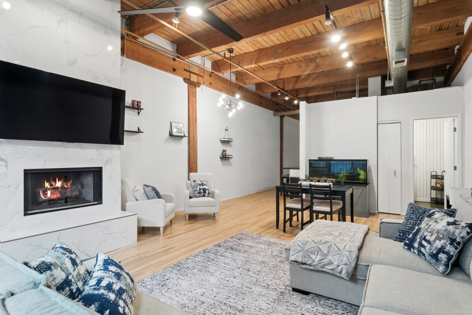 2300 W Wabansia Avenue 117