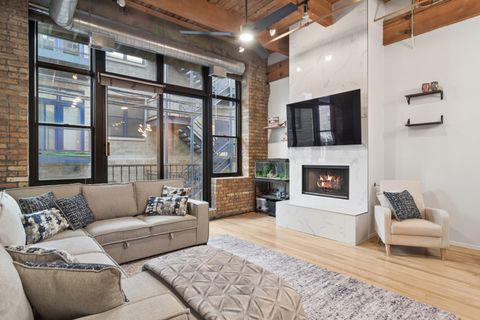 Tiny photo for 2300 W Wabansia Avenue #117, Chicago, IL 60647 (MLS # 12591781)