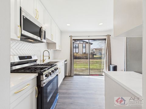 Tiny photo for 4116 192nd Court #211, Country Club Hills, IL 60478 (MLS # 12544336)