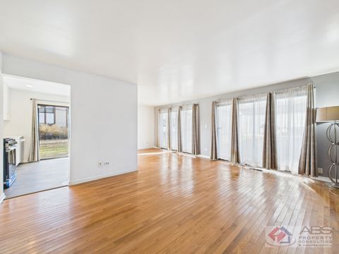 Tiny photo for 4116 192nd Court #211, Country Club Hills, IL 60478 (MLS # 12544336)