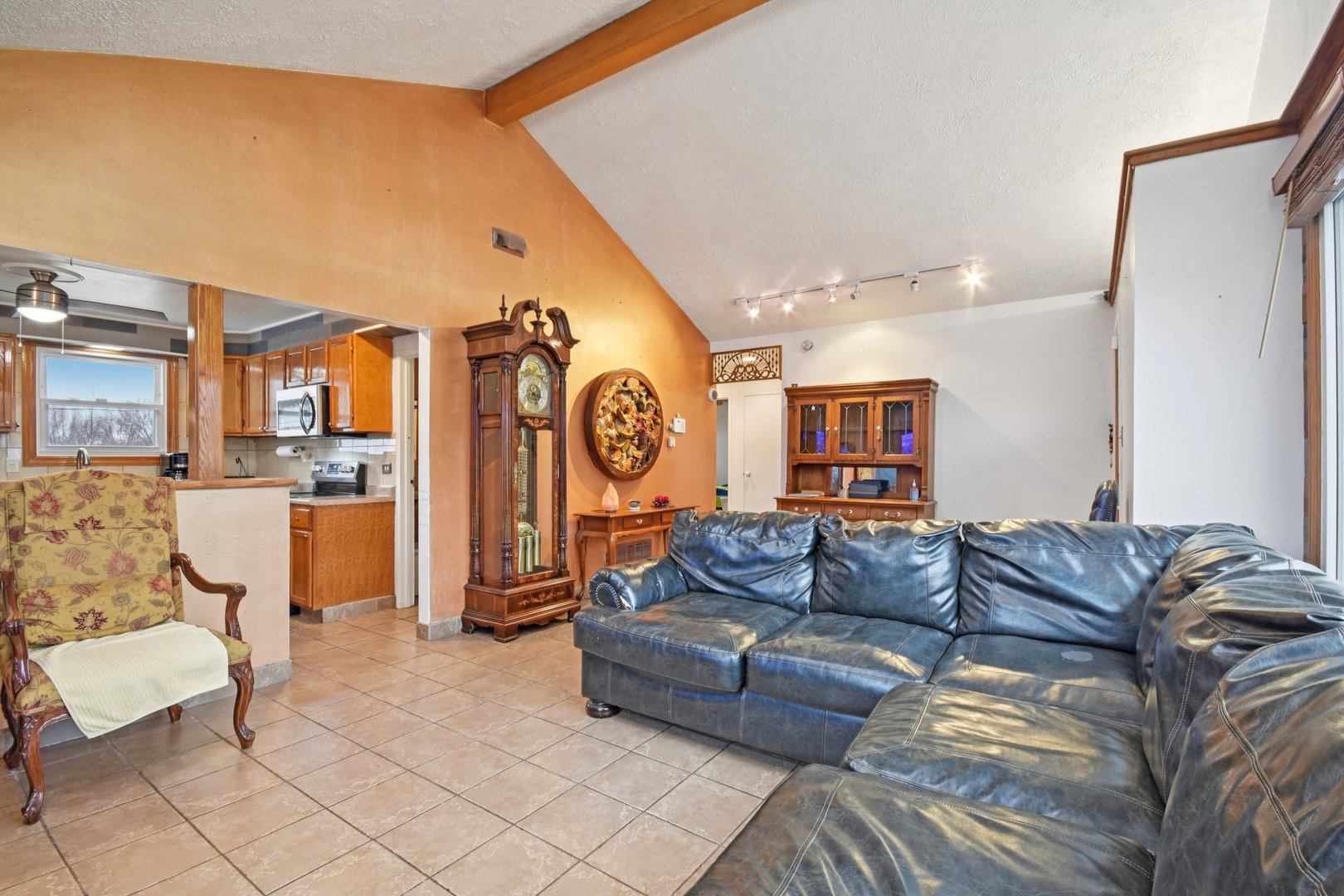 354 Marquette Street