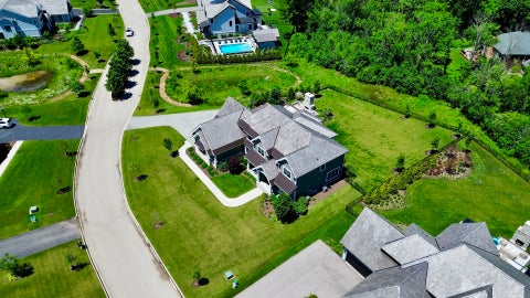 Tiny photo for 305 Briarwood Lane, Lincolnshire, IL 60069 (MLS # 12671465)