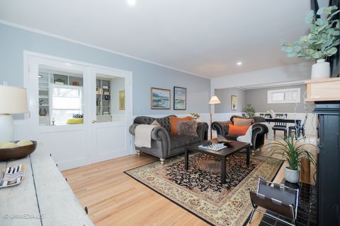 Tiny photo for 7100 N SIOUX Avenue, Chicago, IL 60646 (MLS # 12587474)