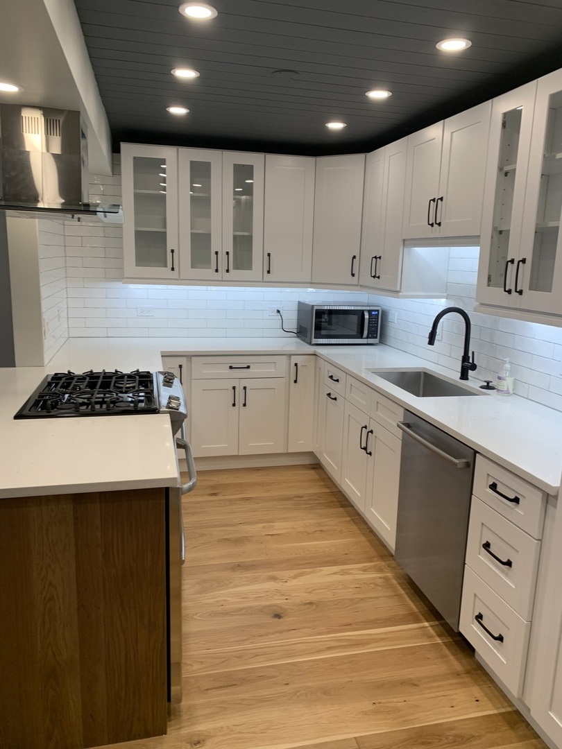 500 THAMES Parkway 2F