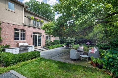 Tiny photo for 911 Queens Lane, Glenview, IL 60025 (MLS # 12740615)