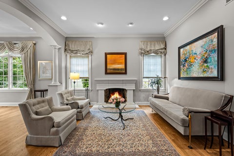 Tiny photo for 911 Queens Lane, Glenview, IL 60025 (MLS # 12740615)