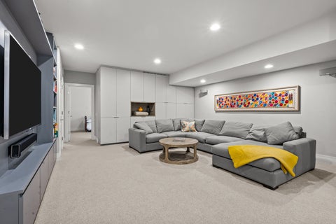 Tiny photo for 911 Queens Lane, Glenview, IL 60025 (MLS # 12740615)