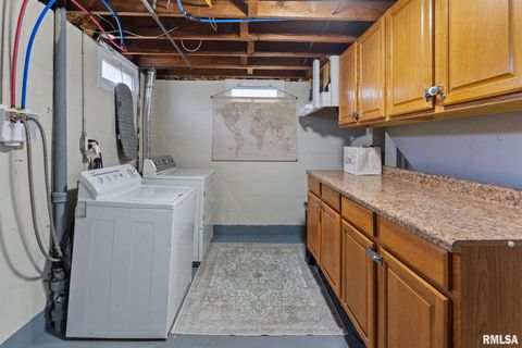 Tiny photo for 3118 9 1/2 Street, Rock Island, IL 61201 (MLS # QC4269666)