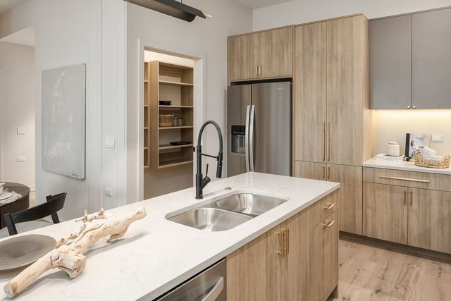 8020 W O'Connor Drive 101