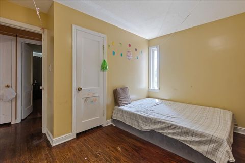 Tiny photo for 2133 W Highland Avenue #2, Chicago, IL 60659 (MLS # 12607413)