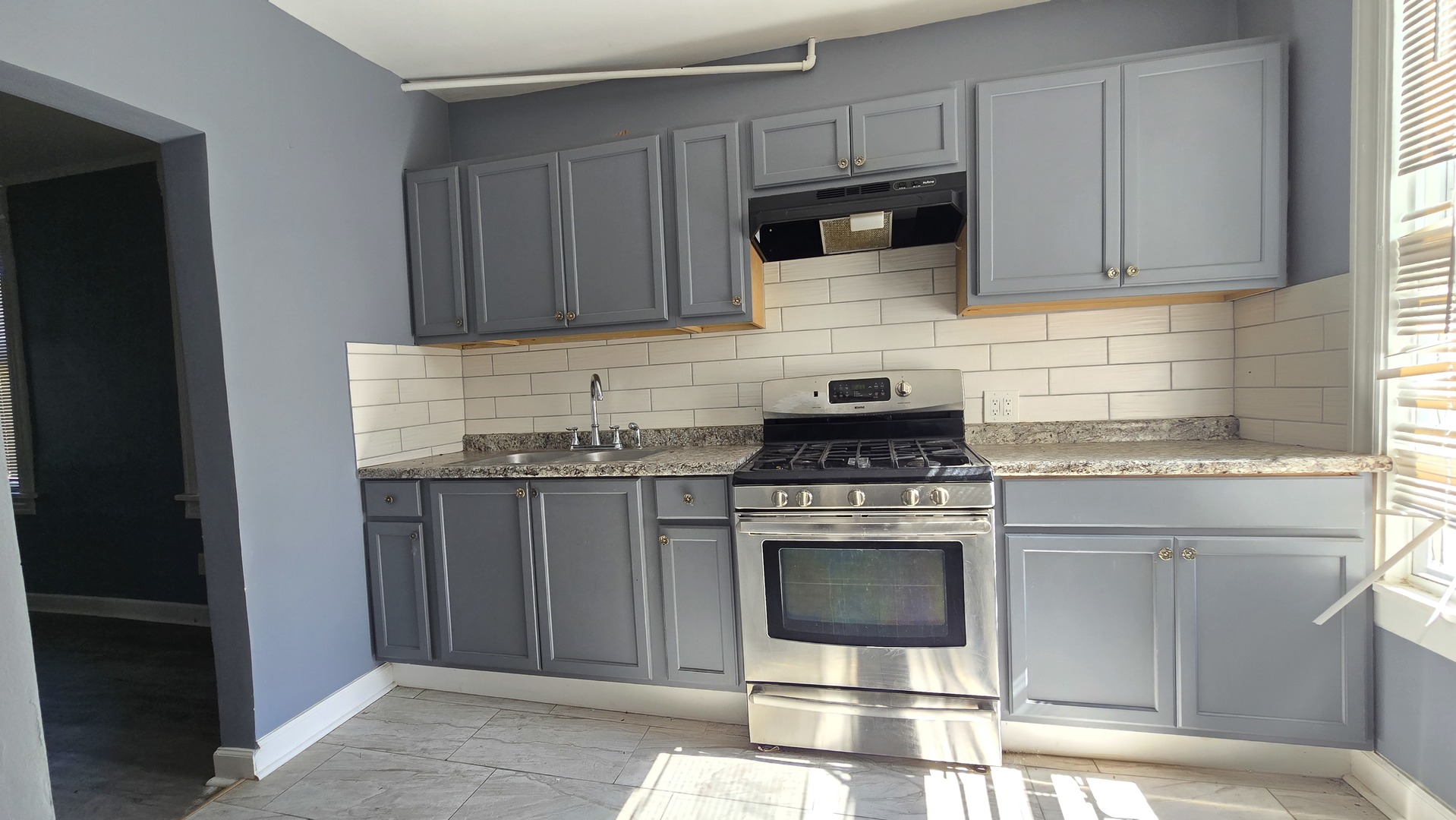 2309 W 50th Place