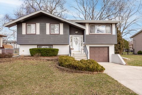 Tiny photo for 618 Boxwood Drive, Schaumburg, IL 60193 (MLS # 12586220)