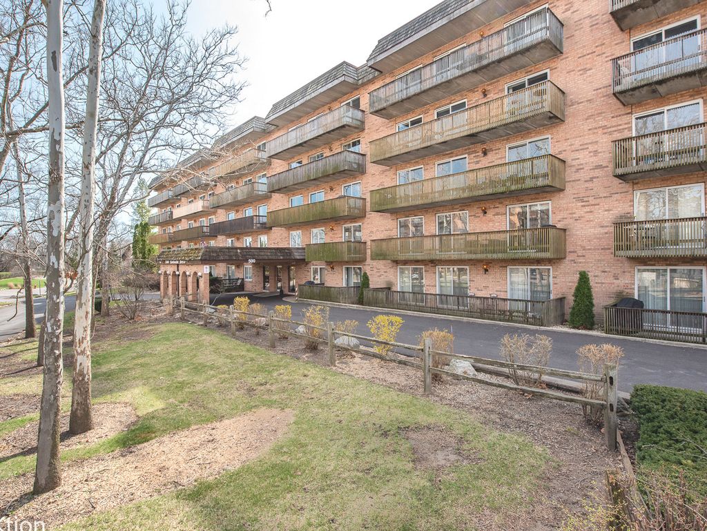listing image 0