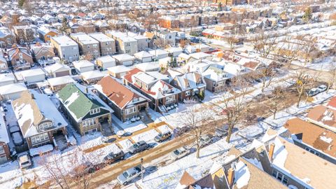 Tiny photo for 1816 Clinton Avenue, Berwyn, IL 60402 (MLS # 12527187)