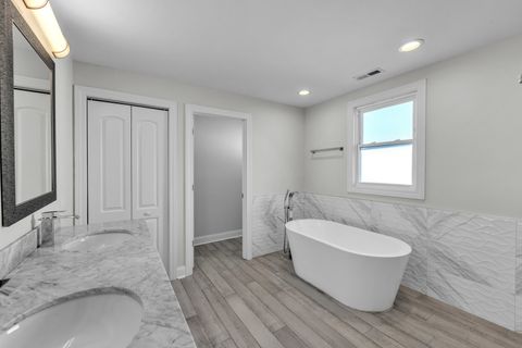 Tiny photo for 1816 Clinton Avenue, Berwyn, IL 60402 (MLS # 12527187)