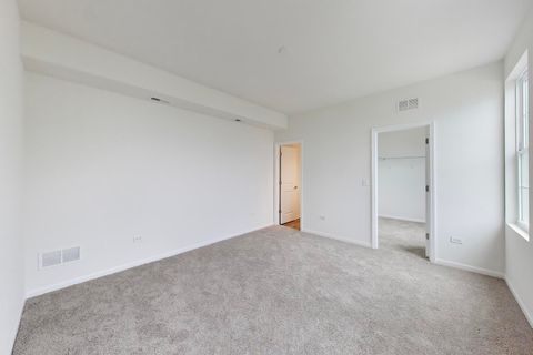 Tiny photo for 999 Celebration Drive, Aurora, IL 60504 (MLS # 12621806)