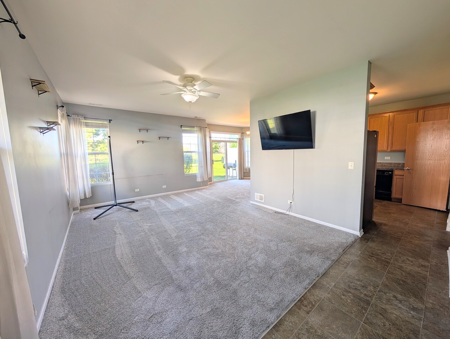 1014 HERON Circle