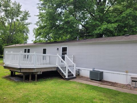 Tiny photo for 2916 S 13th Street, Mt Vernon, IL 62864 (MLS # 12640743)