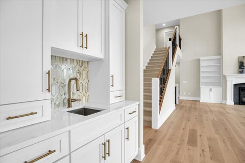 Tiny photo for 2709 Castlerock Drive, Urbana, IL 61802 (MLS # 12589845)