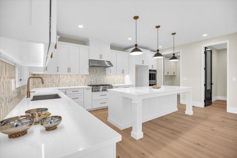 Tiny photo for 2709 Castlerock Drive, Urbana, IL 61802 (MLS # 12589845)