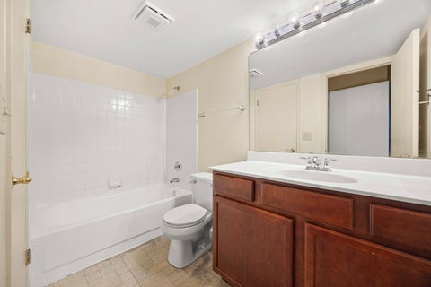 Tiny photo for 214 Glengarry Drive #201, Bloomingdale, IL 60108 (MLS # 12797446)