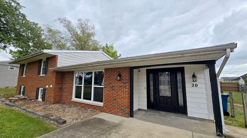 Tiny photo for 20 W Oak Park Drive, Centralia, IL 62801 (MLS # 12746984)