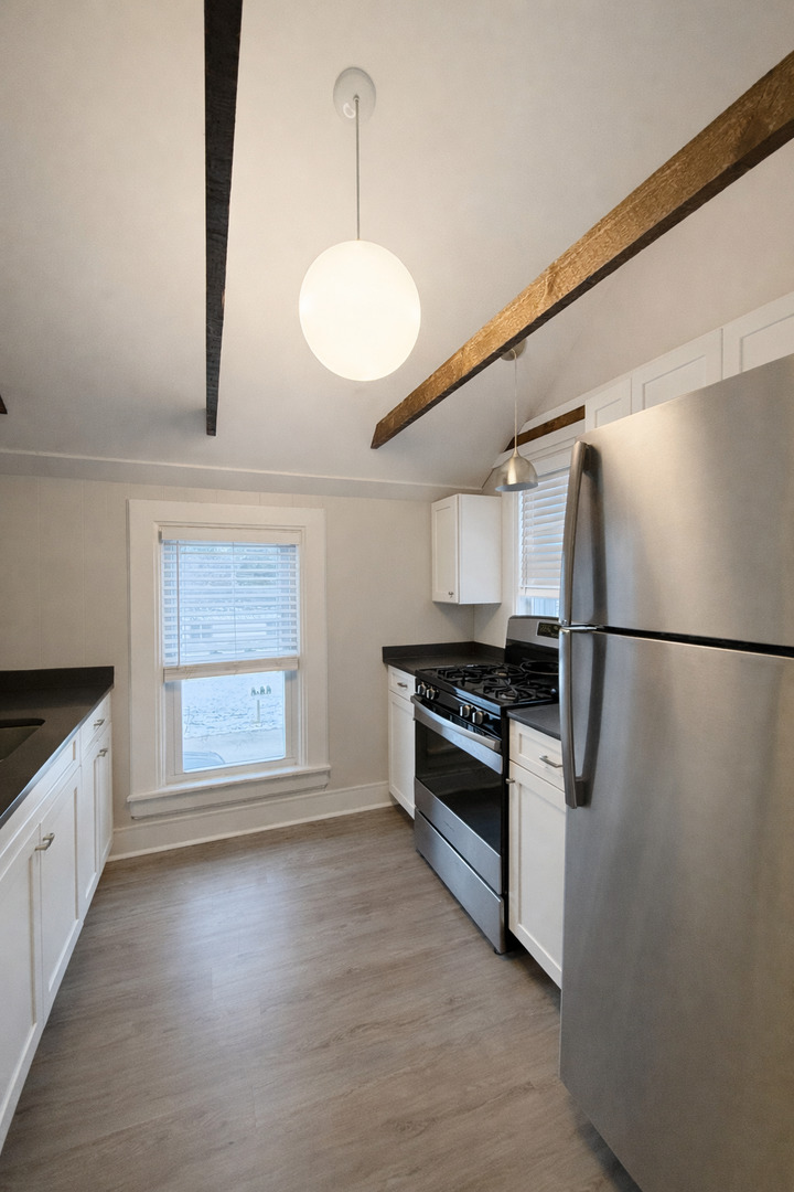 816 Fargo Boulevard 2